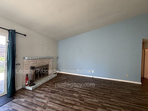 3rd image of 4901 Adorn Ct