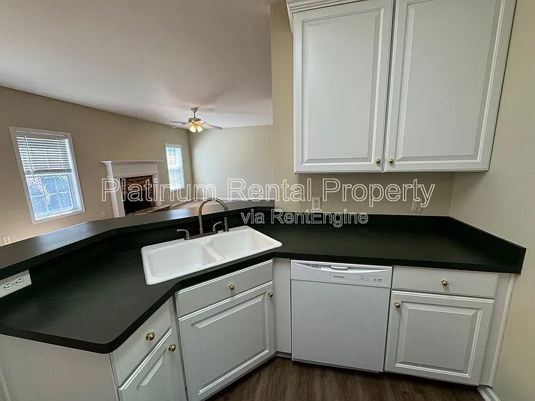 7920 Timberline Overlook — Photo 11