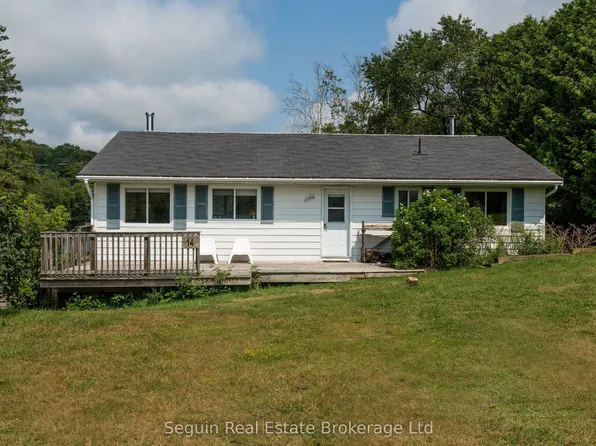 14 Jordan Ln, Seguin, ON P2A 0B2