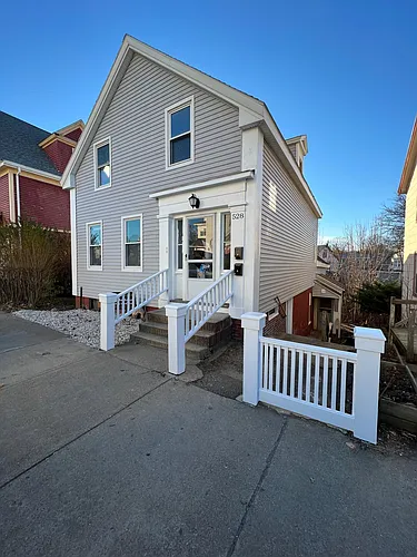 528 Main St #2 Photo 1