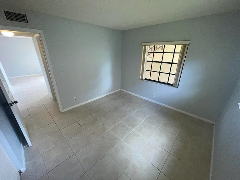4185 Oak Terrace Dr — Photo 6