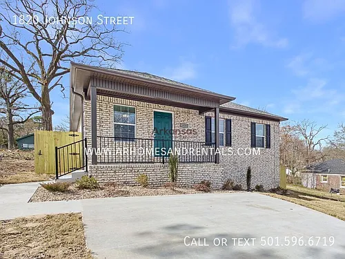 1820 Johnson St Photo 1
