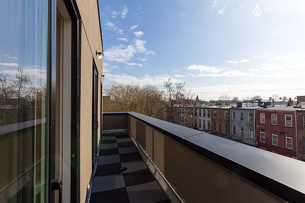 Rented by Nooklyn NYC LLC | media 13