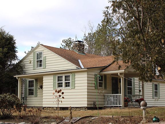 4th image of 242 Clarendon Road