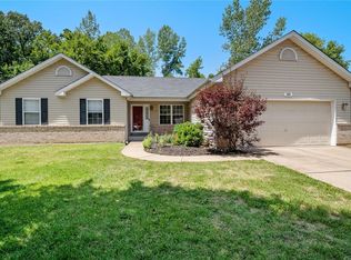 1885 Crosshaven Dr, High Ridge, MO 63049