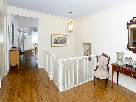 2nd image of 650 Winnetka Mews APT 112