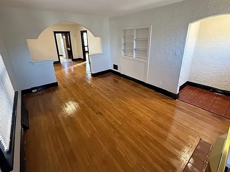 5448 Lisette Ave — Photo 14