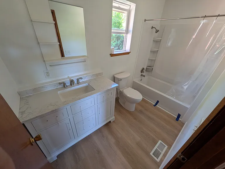 newly remodeled bathroom 1