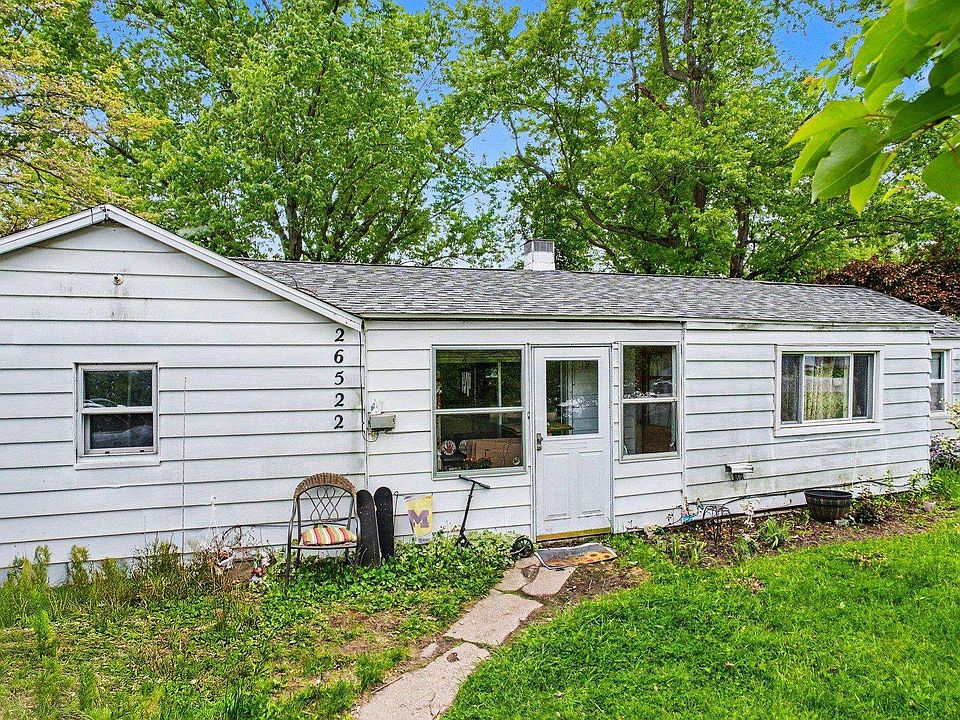 1st image of 26522 Parkview Ave