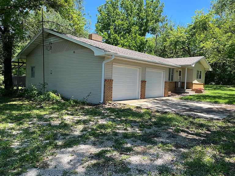 2351 W Norton Rd — Photo 3