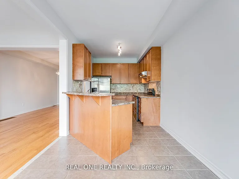 1263 Craigleith Rd — Photo 8