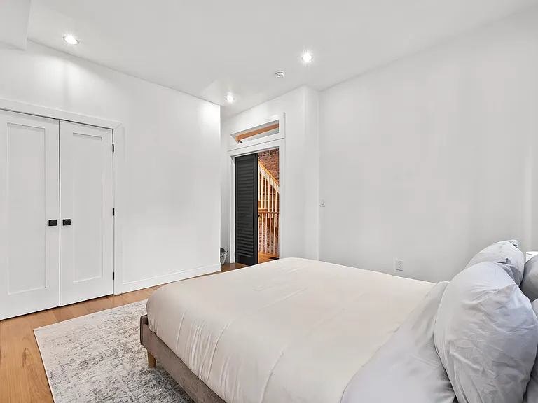 942 Pacific St #2 — Photo 18