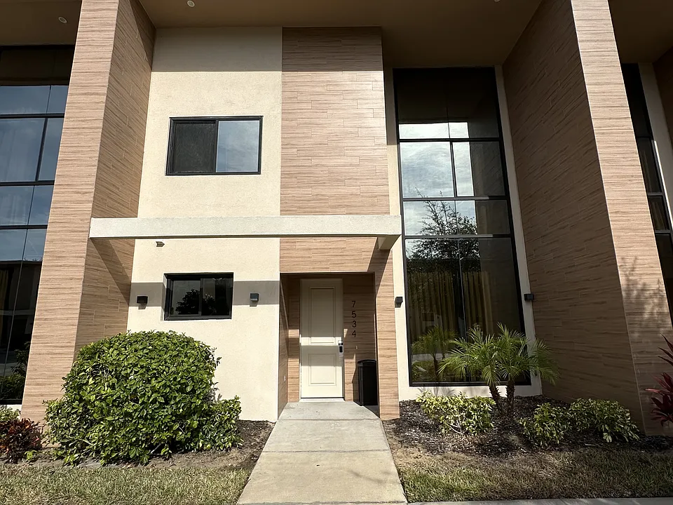7534 Brooklyn Dr #1