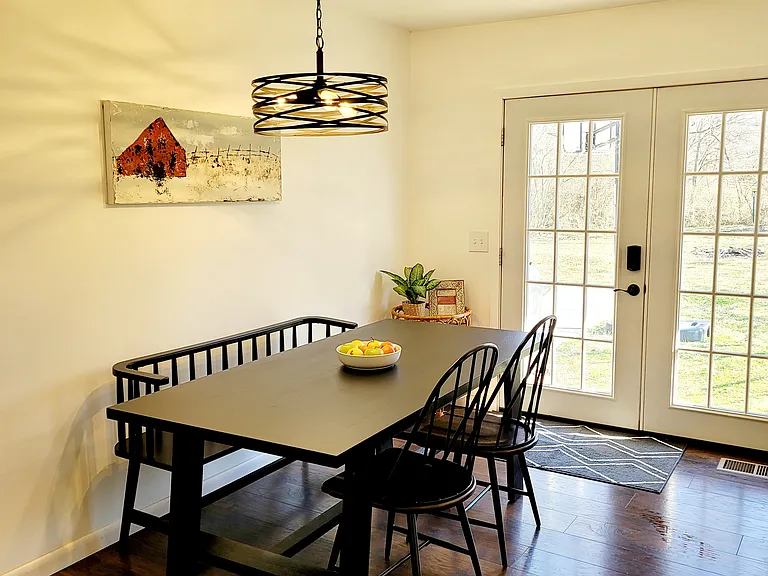 205 Derby Ln — Photo 15