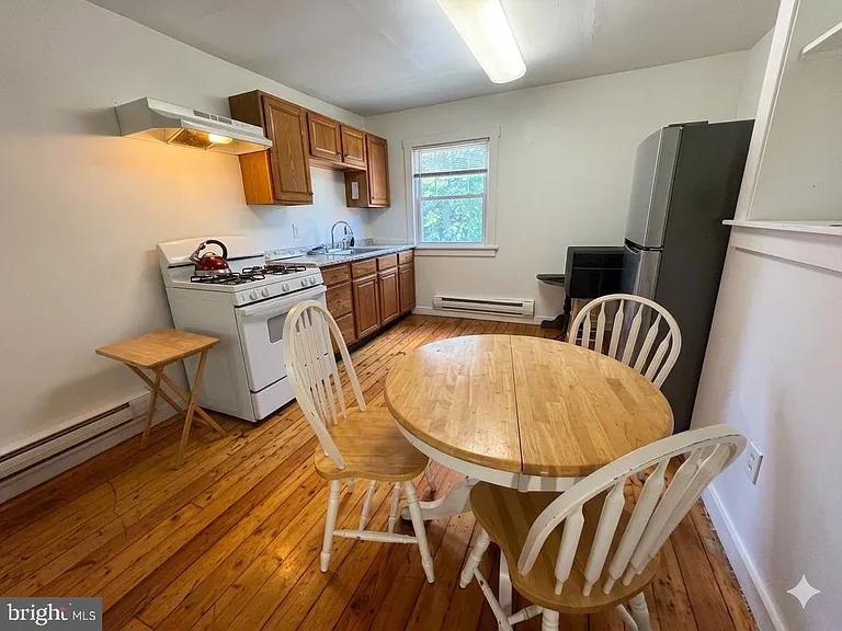 5685 York Rd #4 — Photo 3