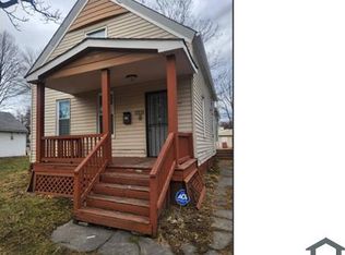 3695 E 61st St, Cleveland, OH