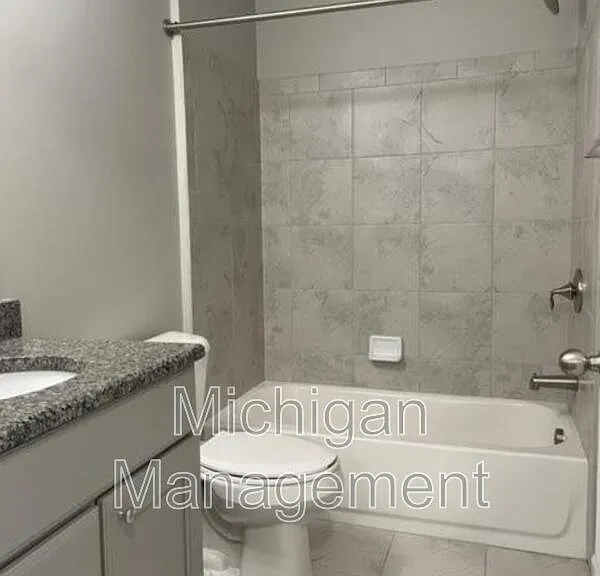 411 Wright St — Photo 16