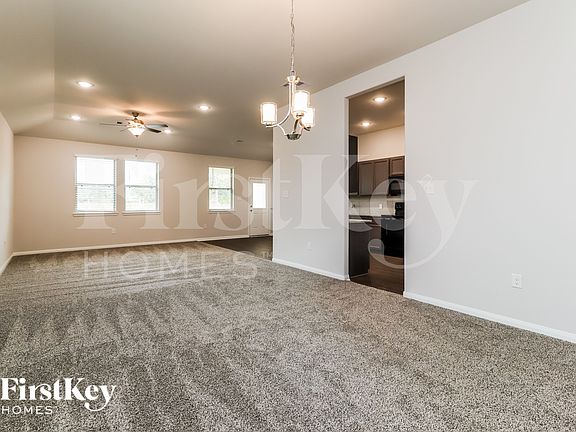 5th image of 14735 Country Club Rd