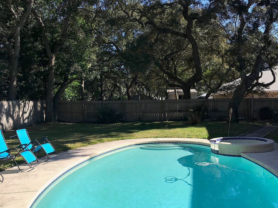 2nd image of 33 Japonica Ln