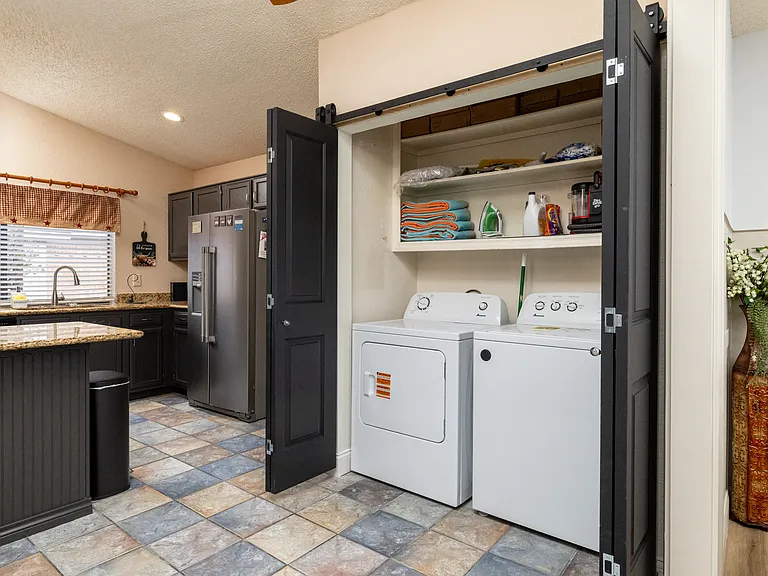 Full sized washer and dryer with all laundry essentials