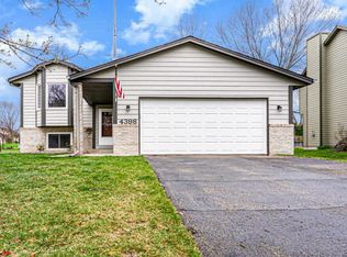 4398 Braddock Trl, Eagan, MN 55123