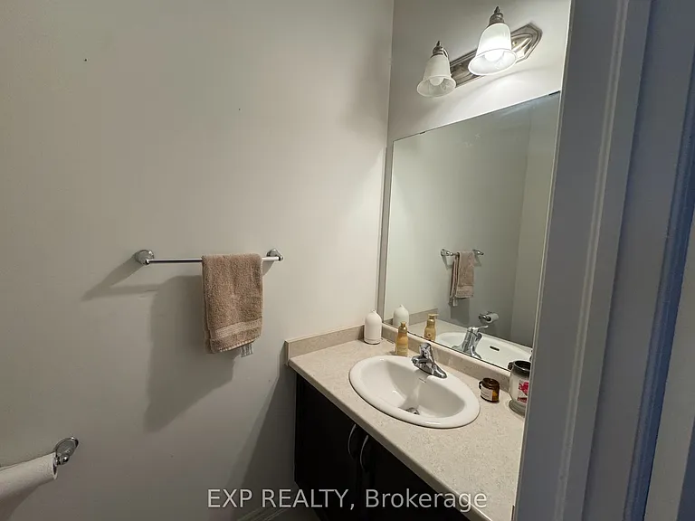 173 Flagg Ave — Photo 5
