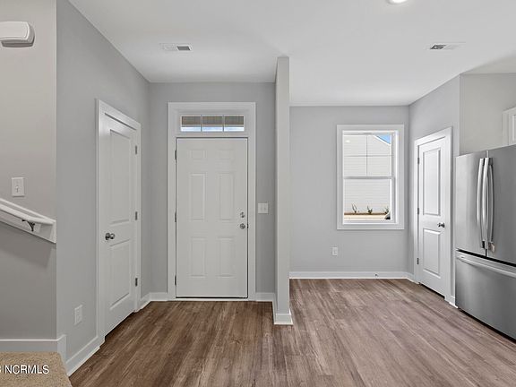 4th image of 433 Sunfish Ln