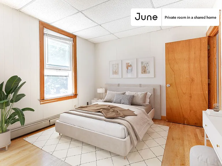 5 Oswald St #D — Photo 1