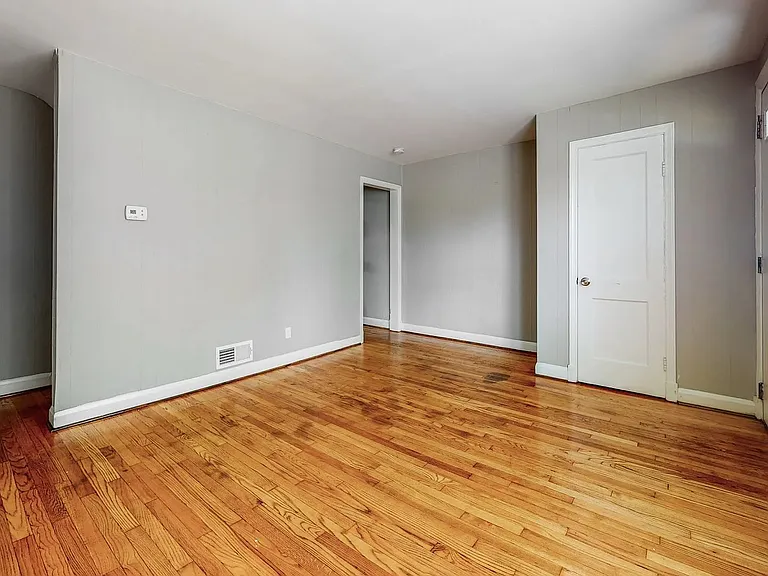 150 Lafayette St #1 — Photo 4