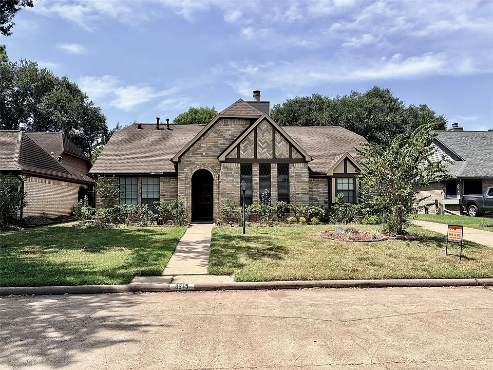 8215 Sean Park Ct