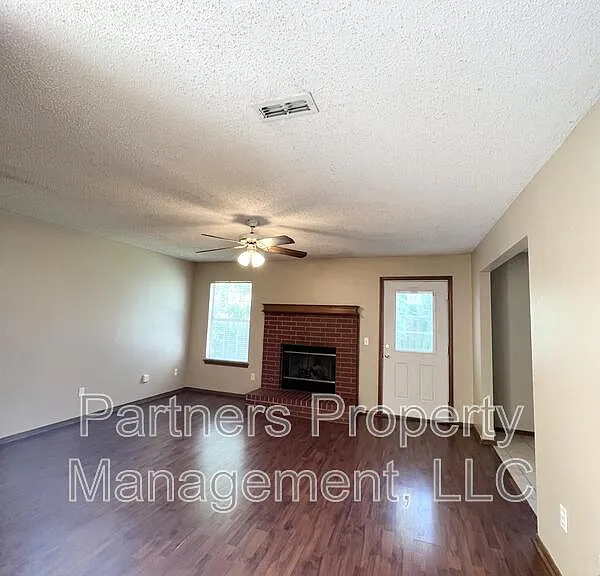3089 W Mica St #2 — Photo 3