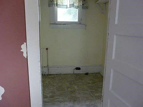 5th image of 3305 Westover Dr