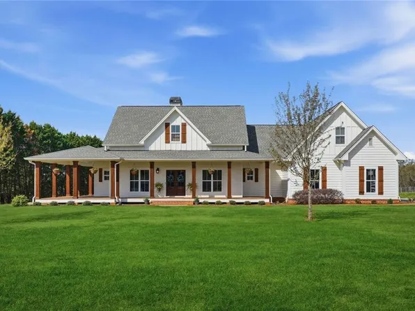 255 Benton Rd, Jefferson, GA 30549