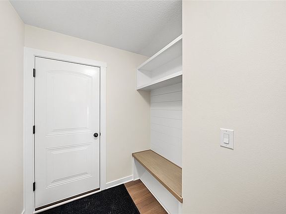 5th image of 1217 NW Driftwood Dr