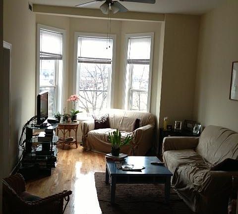 5th image of 3358 N Sheffield Ave #208