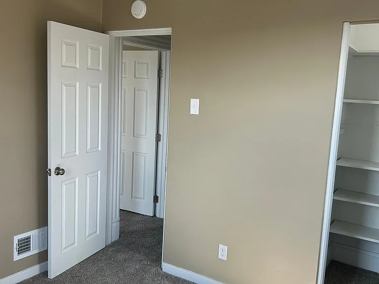 312 Grant Ave — Photo 23