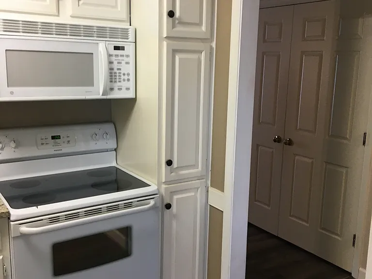 2806 Park Pl — Photo 2