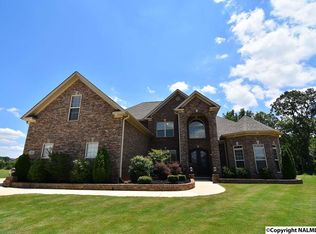 200 Woodgrove Dr, Madison, AL 35757