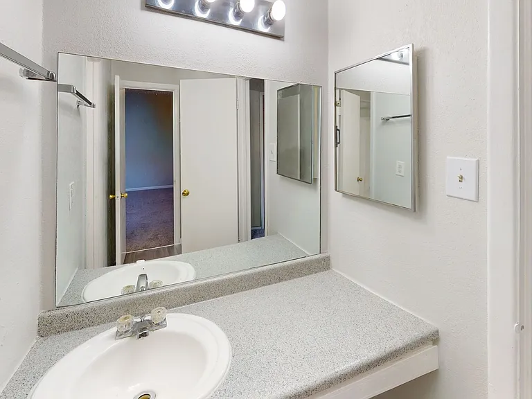 Crystal Grove Townhomes LLC — Photo 27