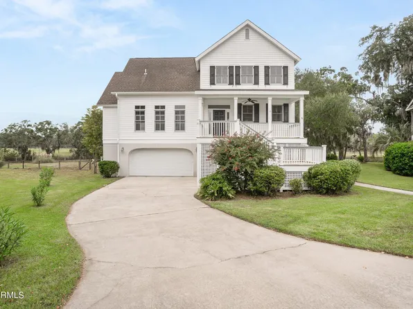 61 Bostick Circle, Beaufort, SC 29902