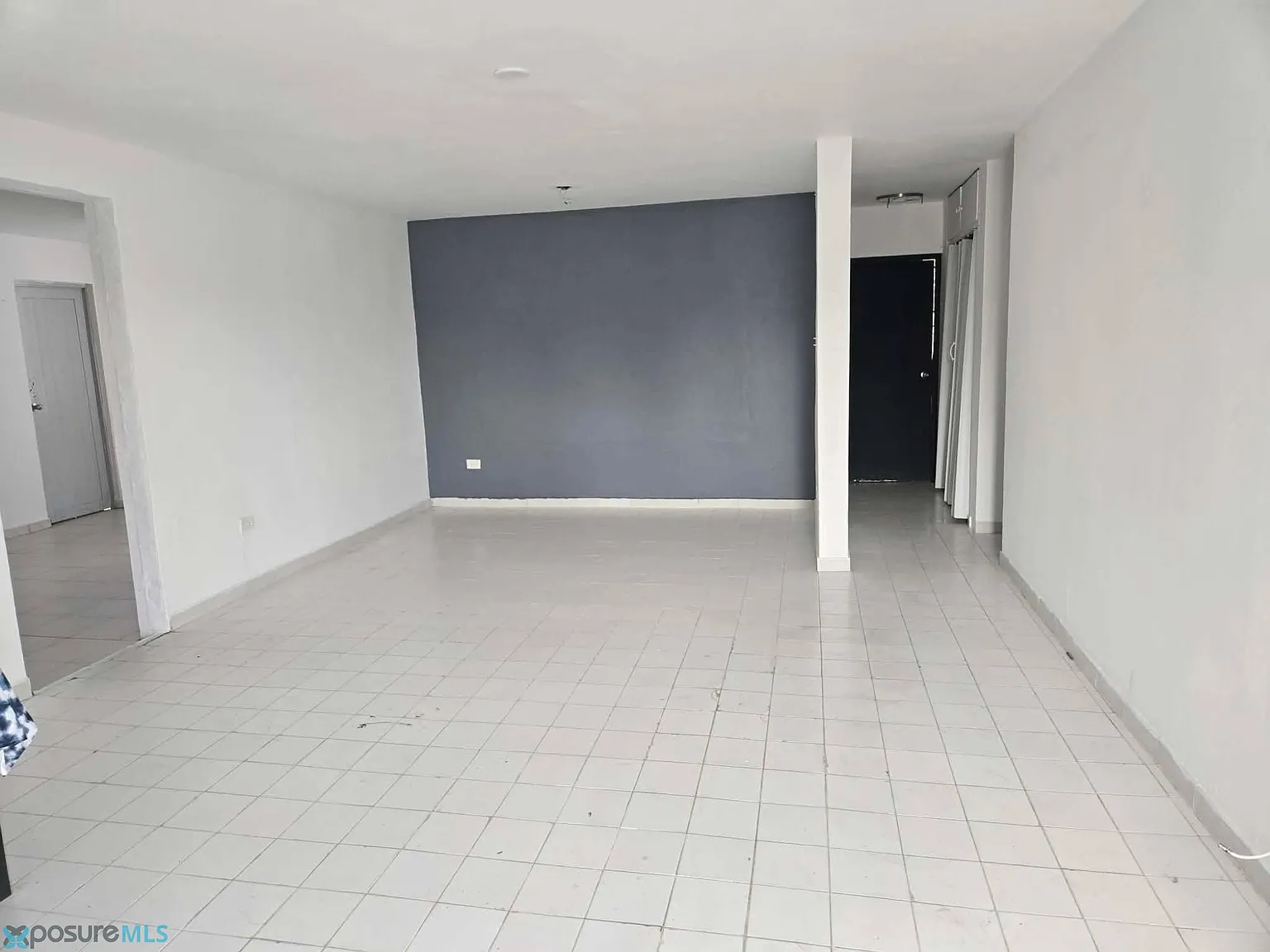 3 bed, 1.0 bath, 1400 sqft, $1,300 — Photo 2
