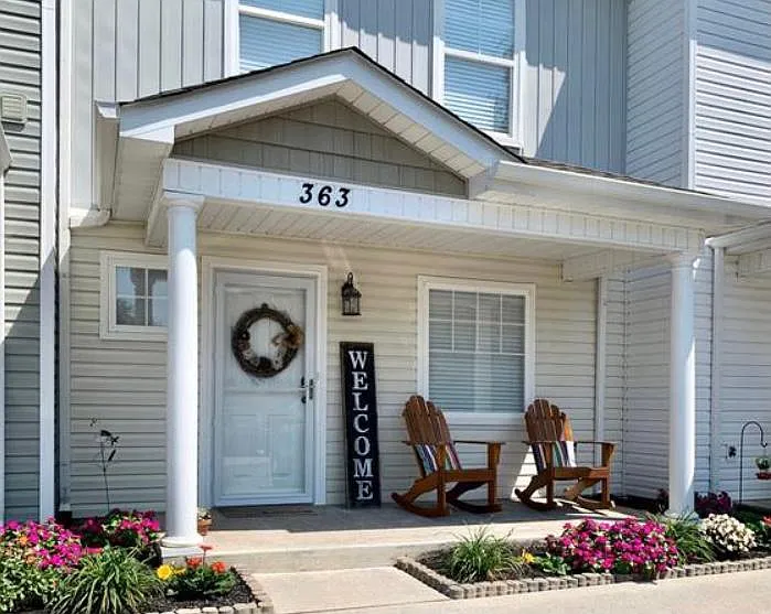 363 Franklin Meadows Way — Photo 1