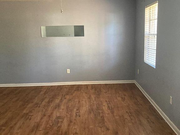 4th image of 517 Ben Carver Rd