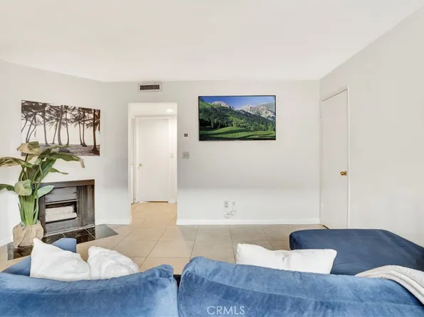 9038 Orion Ave Unit 107, North Hills, CA 91343