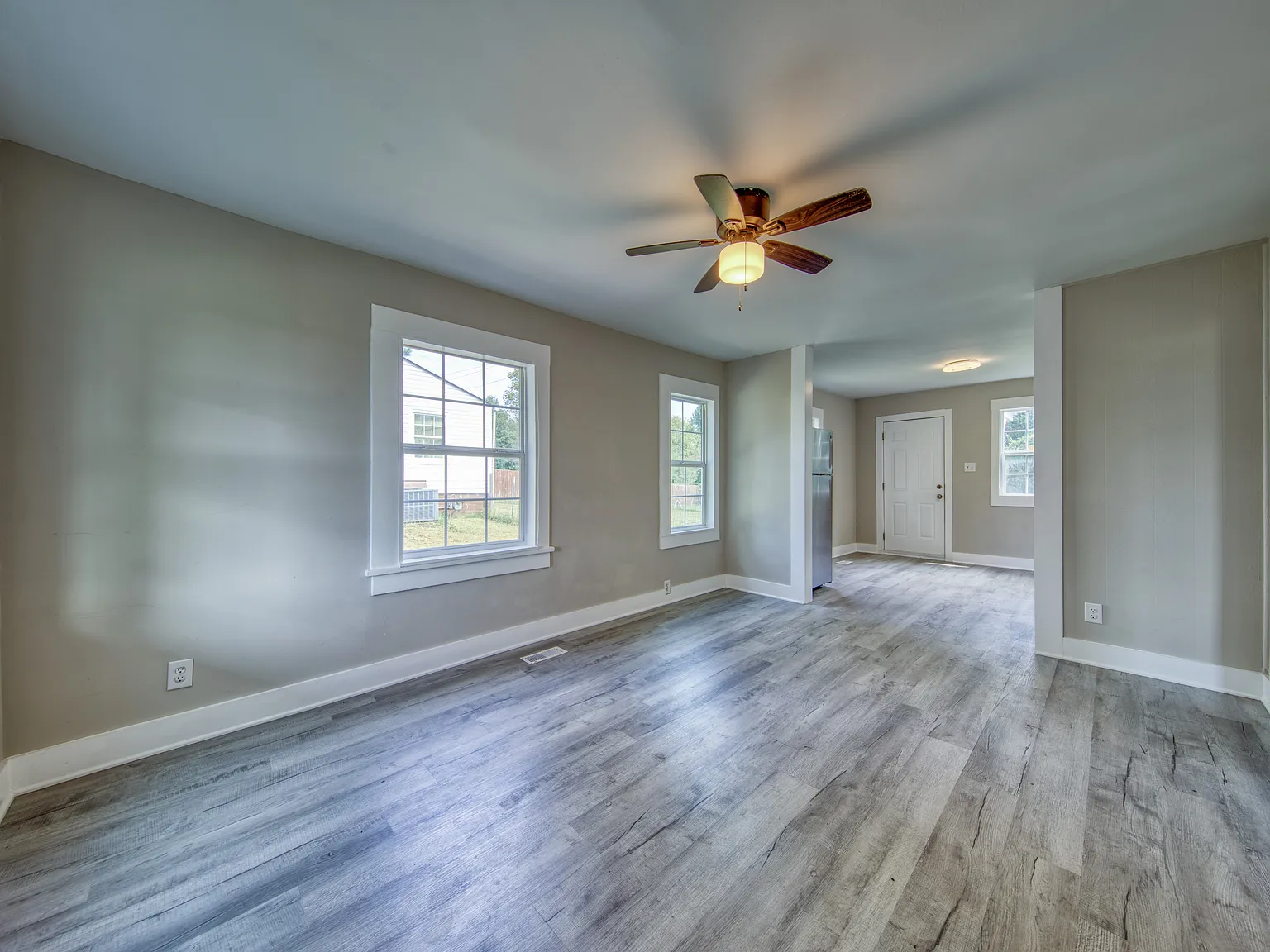2 bed, 900 sqft, $1,700 — Photo 4