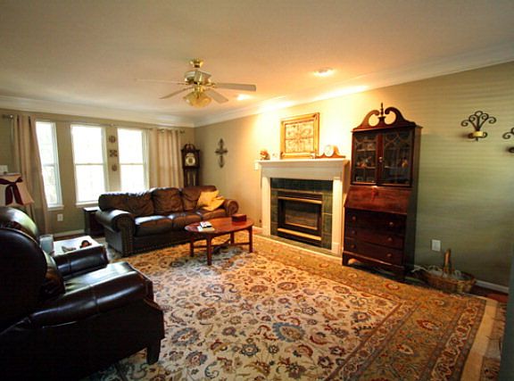 2nd image of 4113 Eagle Nest Dr