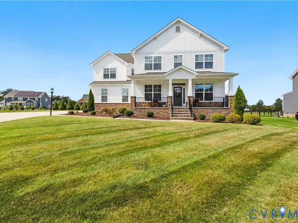 2024 James Overlook Dr, Chester, VA 23836