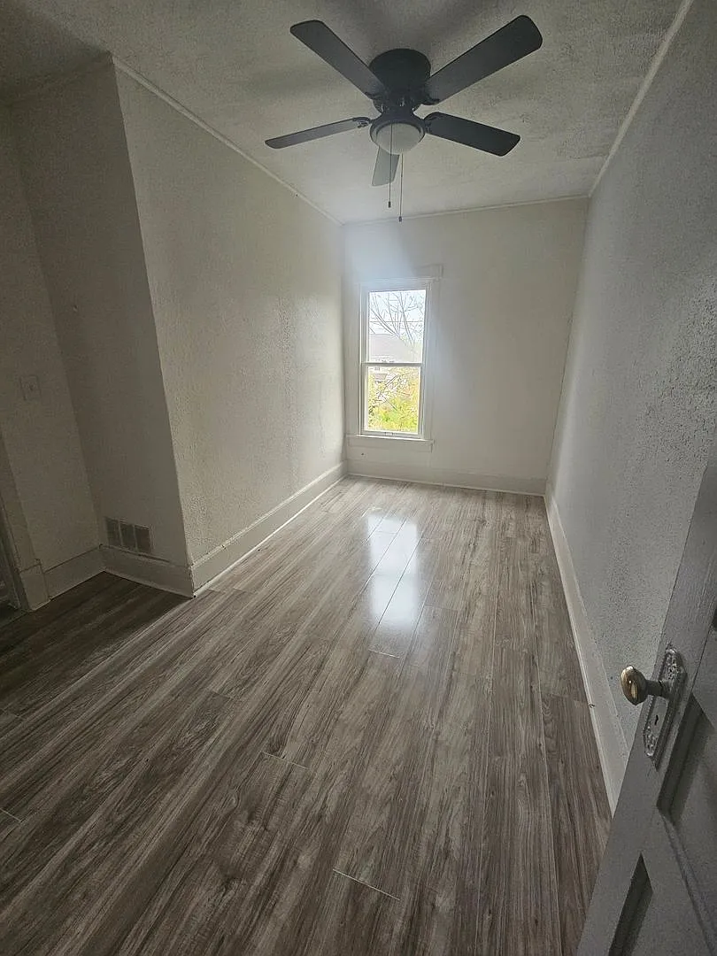 3221-3221A N 20th St. (Duplex) — Photo 4