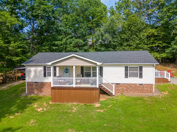 391 Cool Branch Rd, Penhook, VA 24137