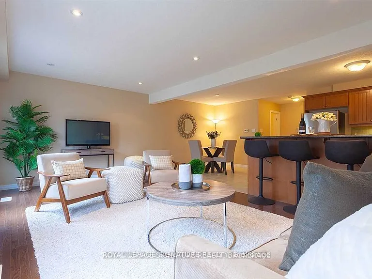 523 Windflower Cres — Photo 9
